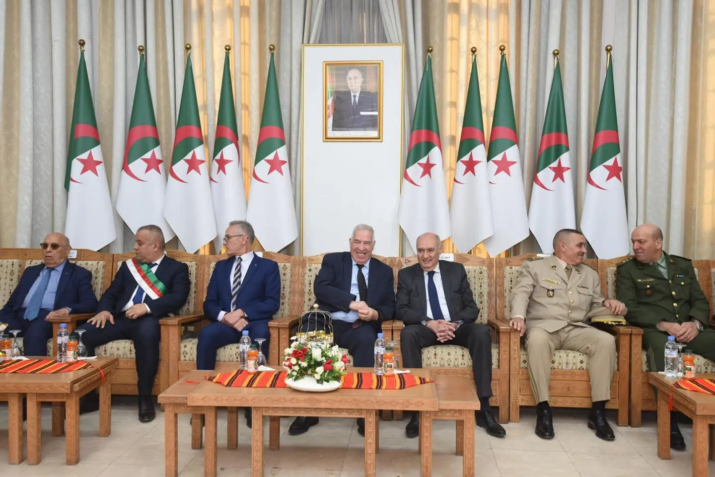 تيزي وزو: وزير المجاهدين يشرف على مراسم إعادة دفن رفاة 14 شهيدًا