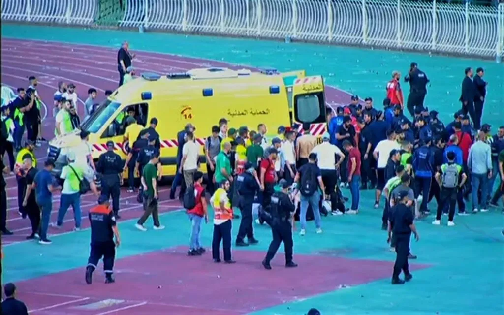 وفد وزاري يطمئن على مصابي حادث ملعب 5 جويلية