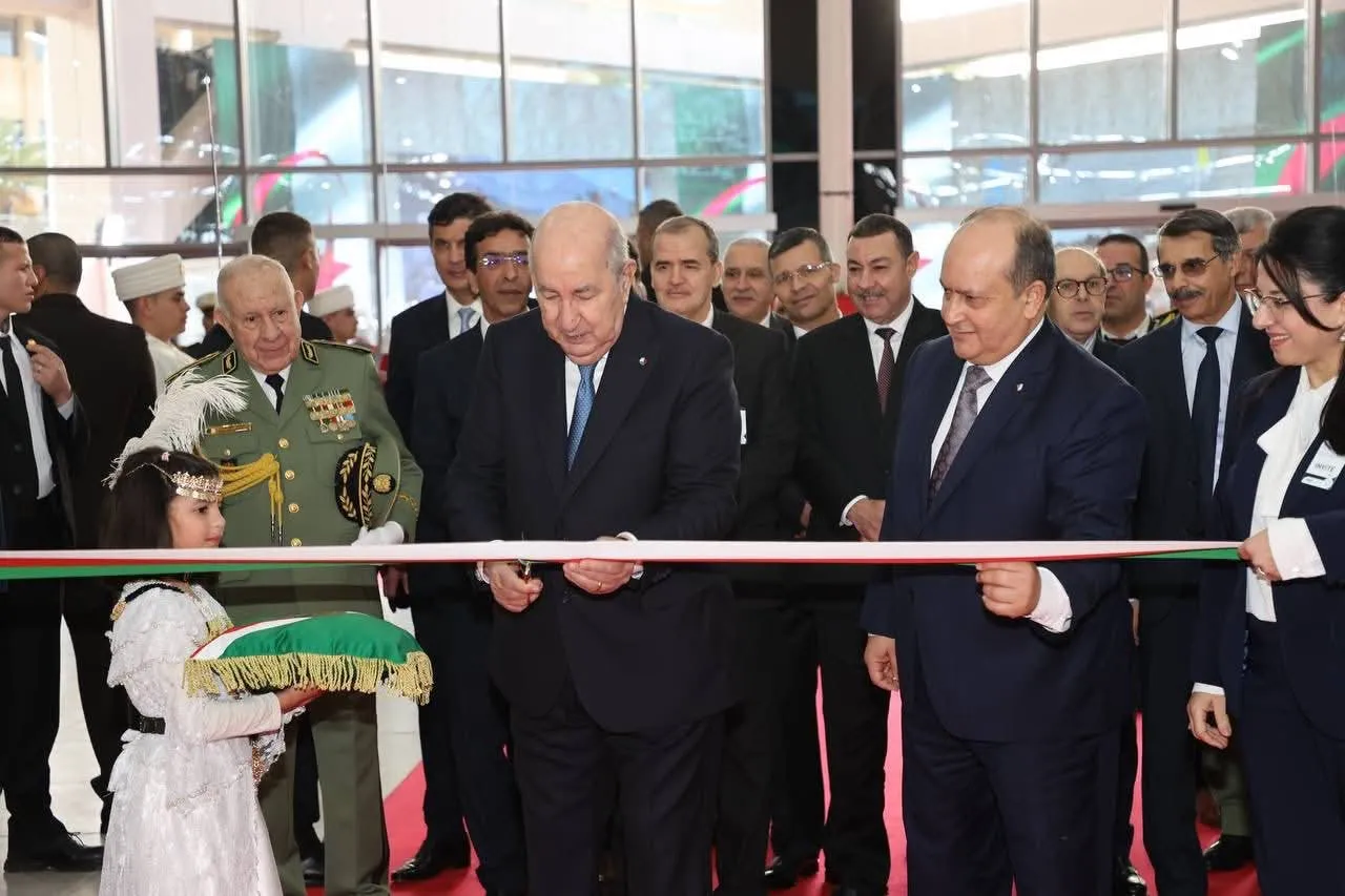 رئيس الجمهورية يشرف على افتتاح معرض الإنتاج الجزائري