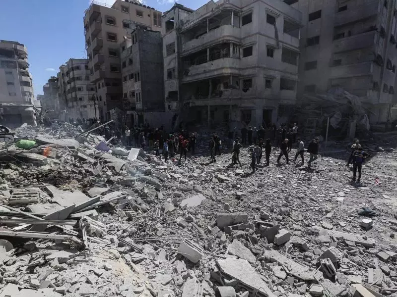 استشهاد 15 فلسطينيا في قصف للاحتلال الصهيوني