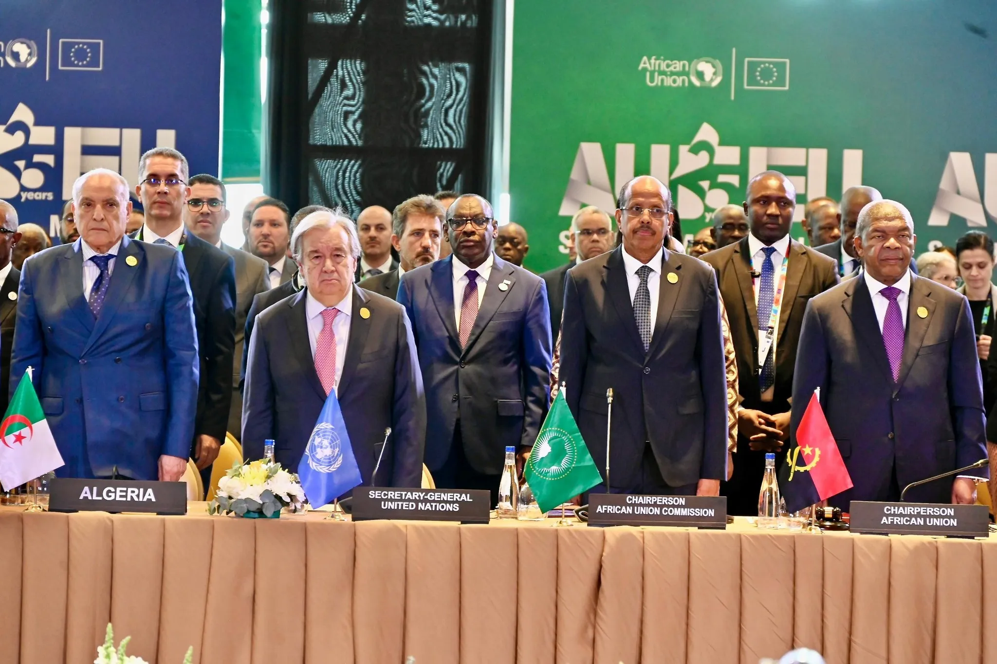 عطاف يدعو لدق ناقوس الخطر الذي يهدد افريقيا