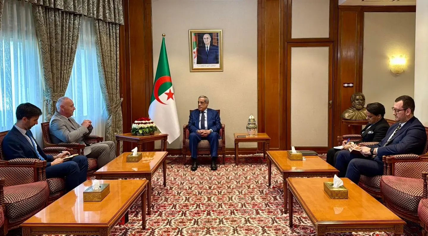 الوزير الأول يناقش مع سفير بلجيكا ملفات هامة