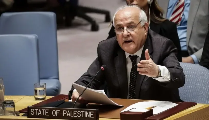 منصور يدعو لدعم الأونروا وحل عادل للاجئين الفلسطينيين