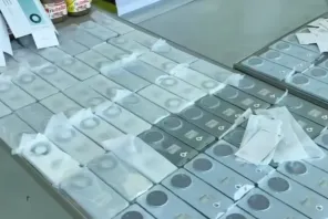 حجز كمية كبيرة من الهواتف والمواد الغذائية بميناء بجاية