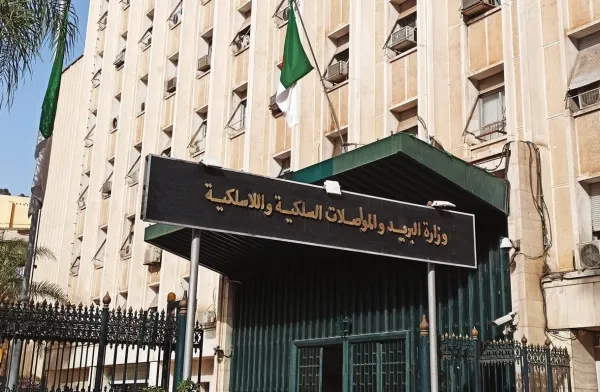 السلطات تقيل إطارات سامية بعد عطل تقني