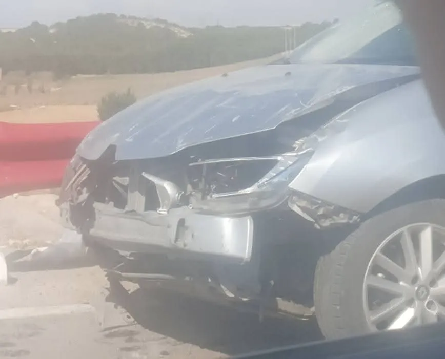 وفاة طفلة وإصابة 6 أفراد من عائلتها في حادث مرور مروع