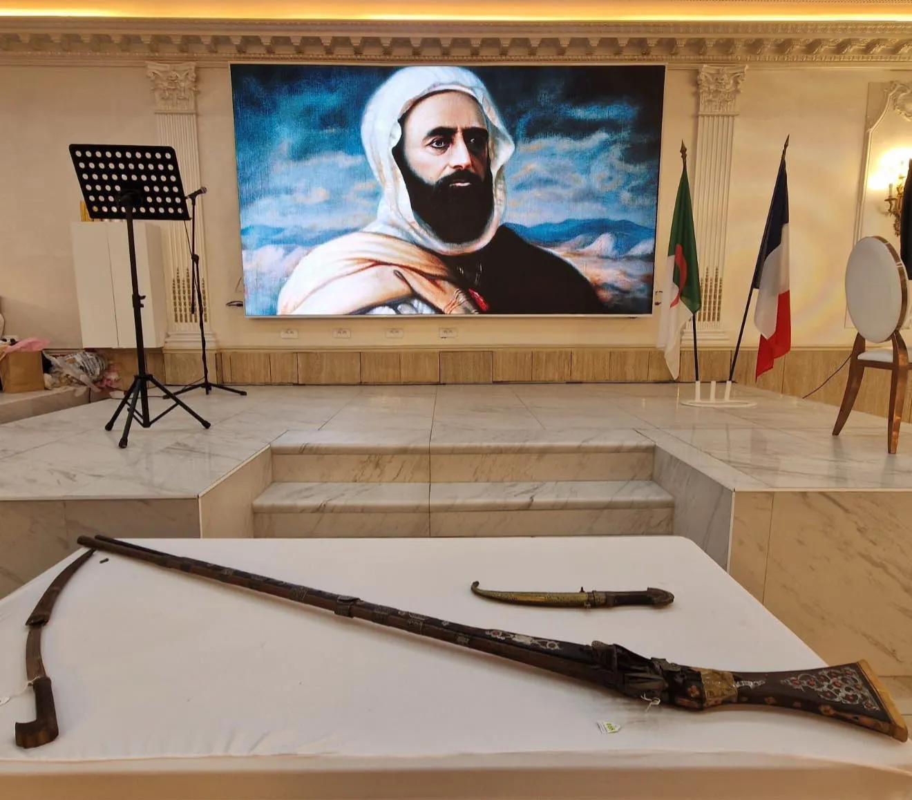 استعادة تحف تاريخية تعود للأمير عبد القادر من فرنسا