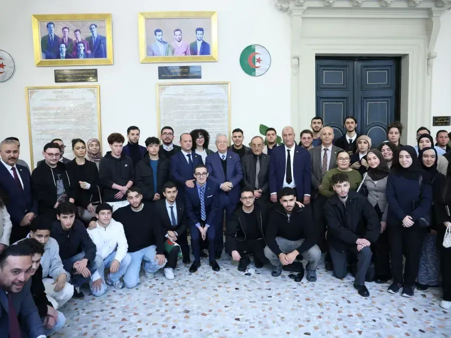 ناصري يستقبل وفدا من أبناء الجالية الوطنية المقيمة بالخارج