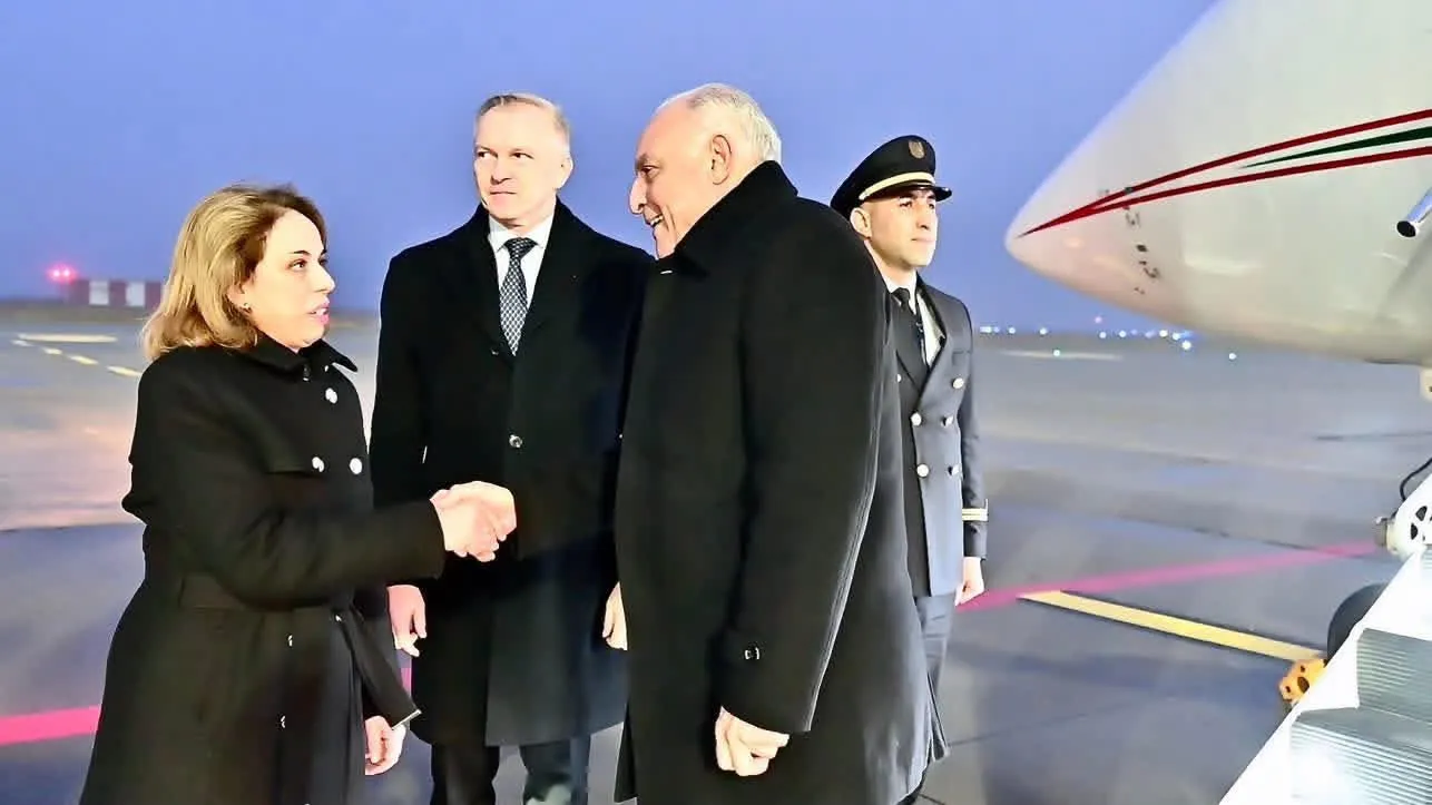 عطاف يحلّ بالعاصمة السلوفاكية براتيسلافا في زيارة رسمية