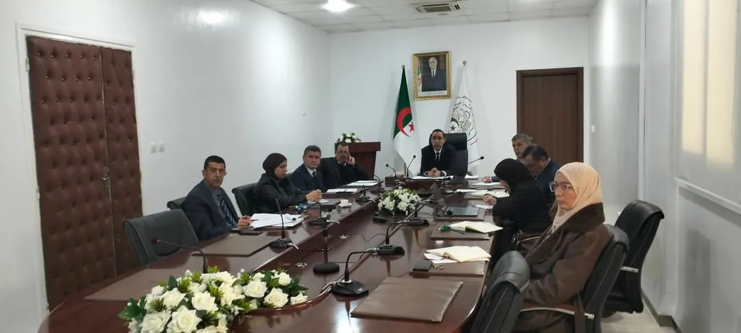 صناعة صيدلانية: تباحث فرص الاستثمار المشترك بين الجزائر وسلطنة عمان