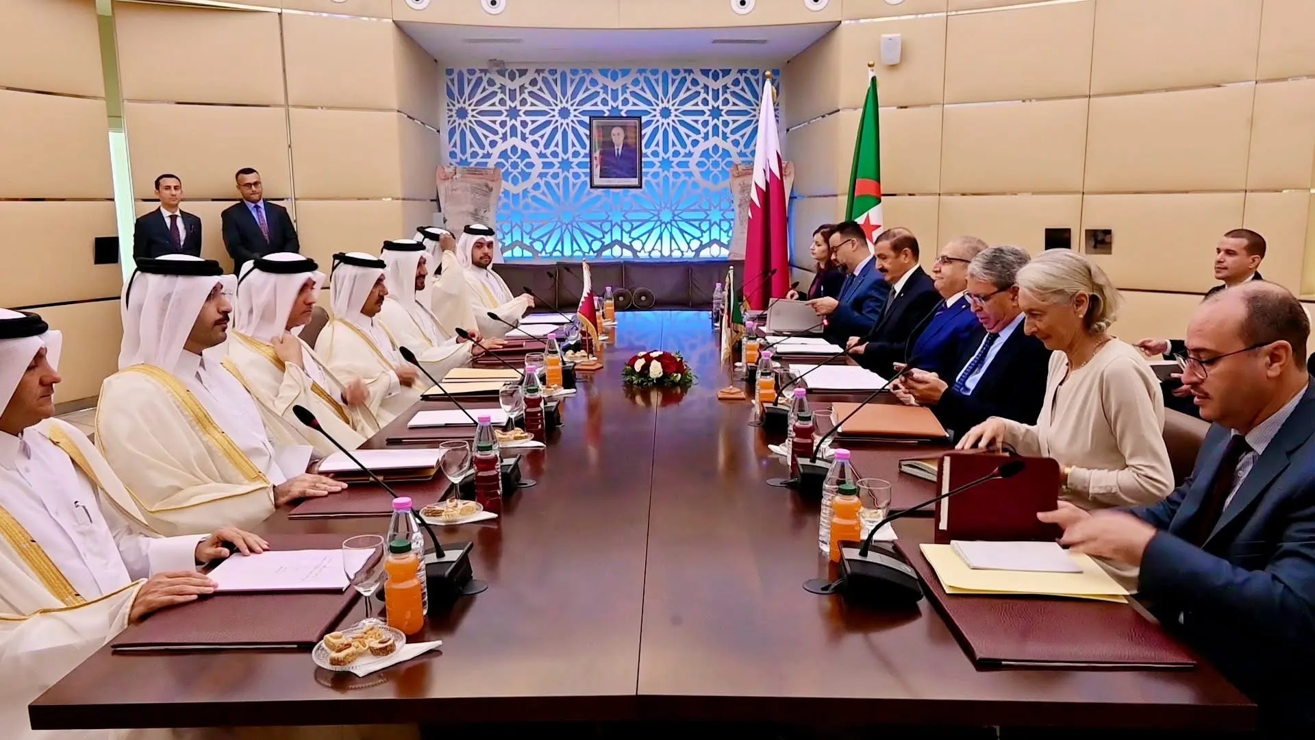 انعقاد الدورة الثانية للمشاورات السياسية الجزائرية-القطرية