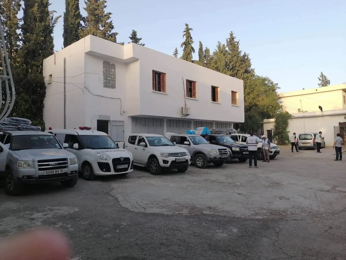 قوافل تضامنية تنطلق من بجاية وأم البواقي لدعم المتضررين من الحرائق