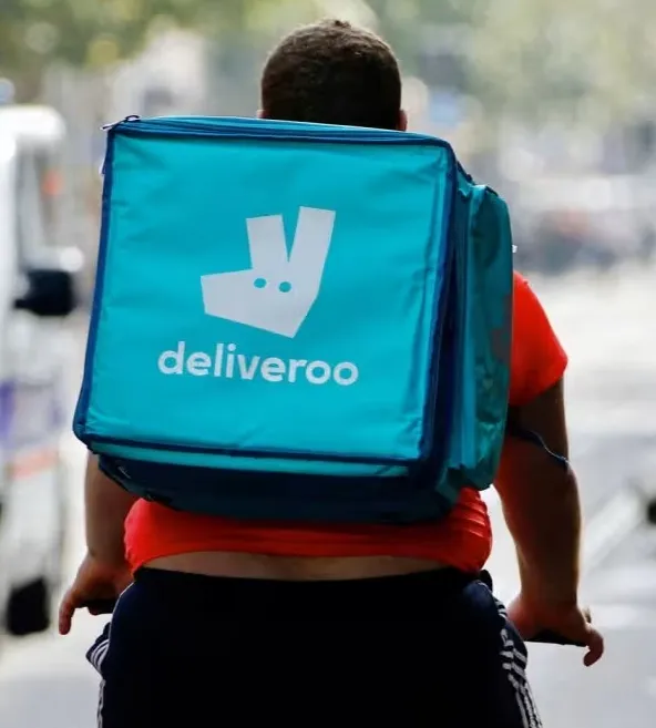 الداخلية البريطانية تمنع Deliveroo من التصدي لسائقي التوصيل غير الشرعيين