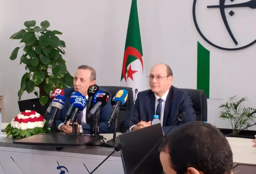 تنصيب  بوراي محند محافظا جديدا لبنك الجزائر بحضور وزير المالية