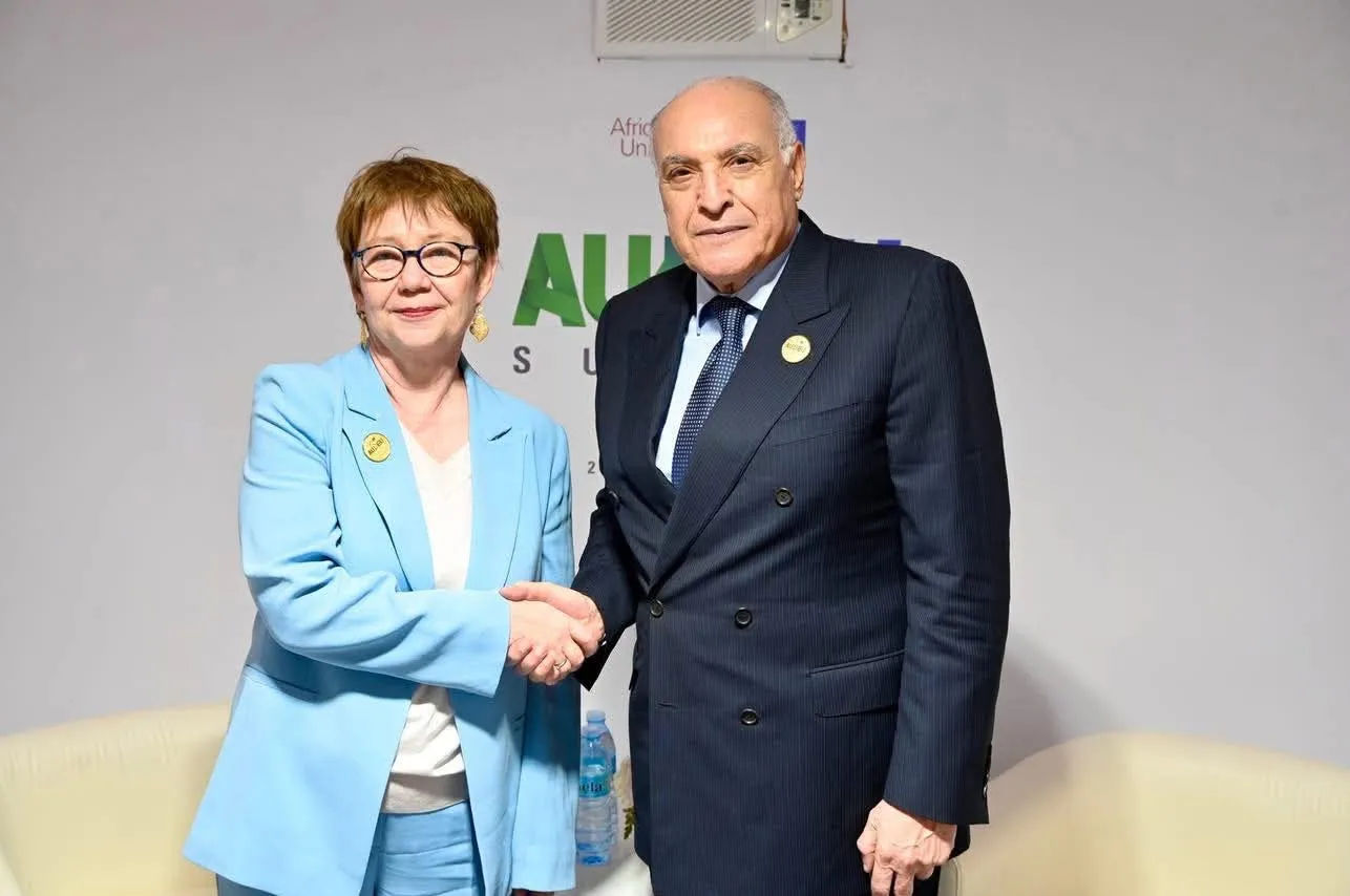 عطاف يبحث مع رئيسة البنك الأوروبي لإعادة الإعمار والتنمية