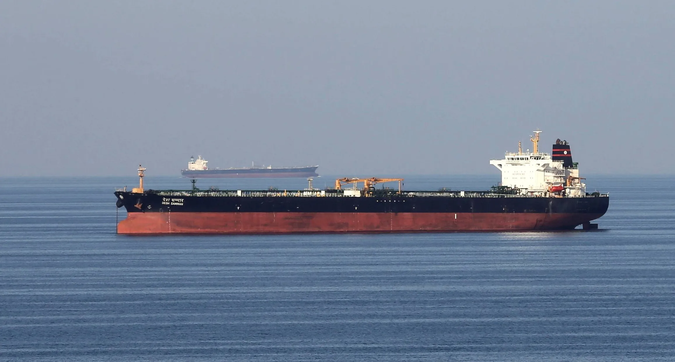 الحرس الثوري يتحدى ترمب بتكليف سفن أميركية بمرافقة ناقلات النفط بمضيق هرمز