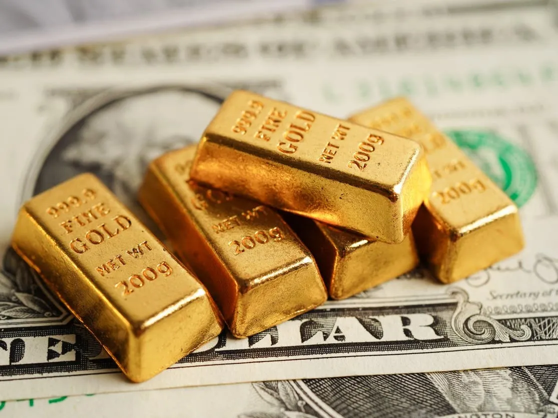 ارتفاع في أسعار الذهب مدعوما بتراجع الدولار