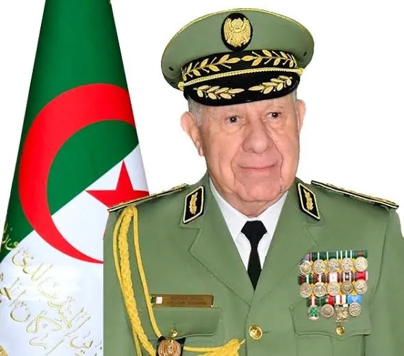 تنصيب اللواء نور الدين حداد قائدا للناحية العسكرية الأولى