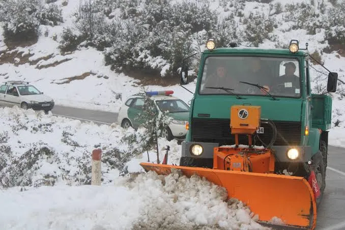 الدرك الوطني: هذه الطرق مغلقة بسبب تراكم الثلوج