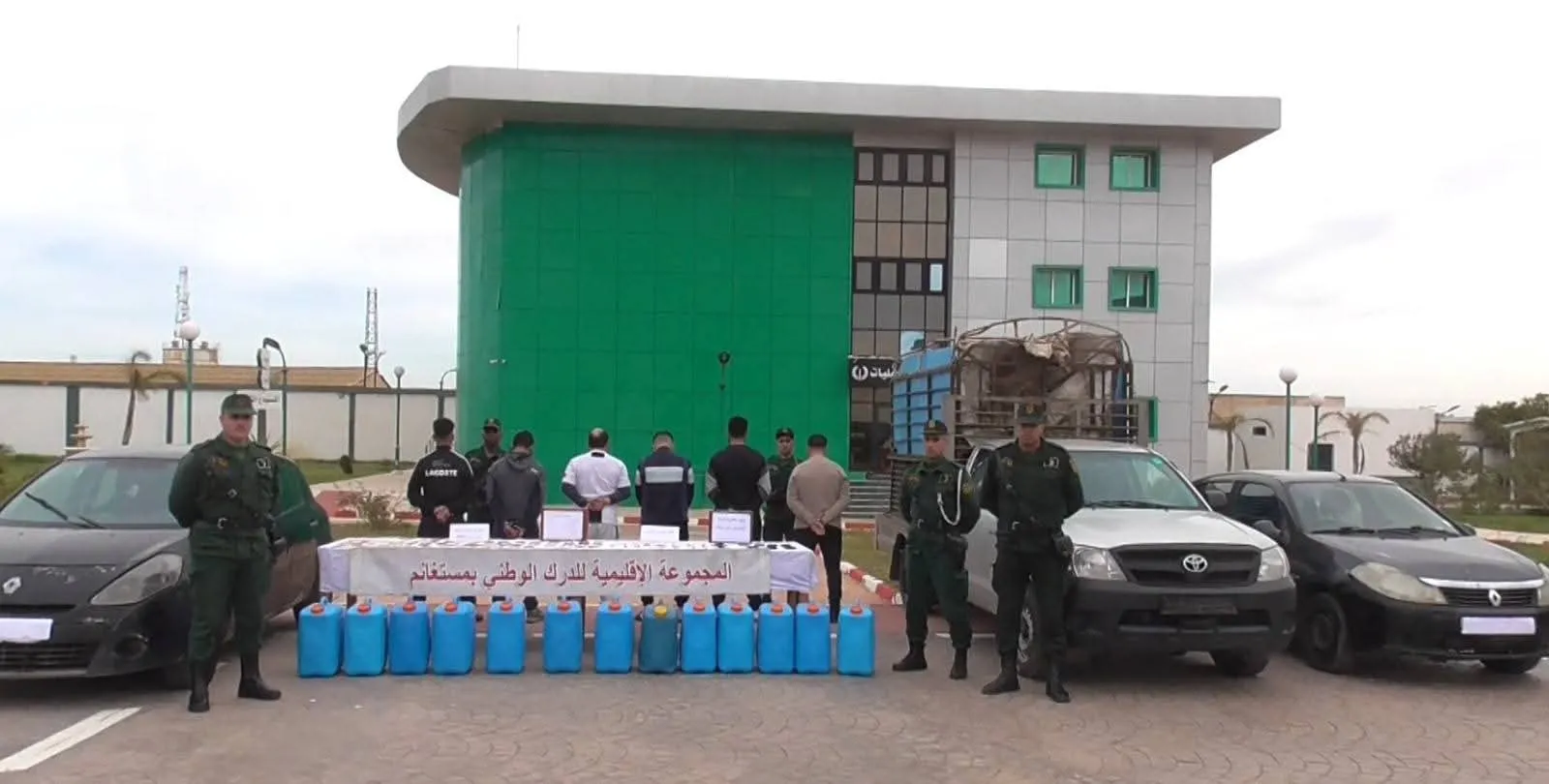 مستغانم: الإطاحة بعصابة تقوم بعملية التدبير والشروع في الهجرة غير الشرعية