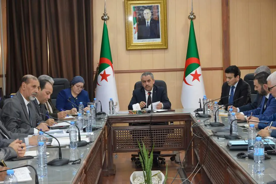 وزارة التربية تصدر بيان بخصوص تسوية وضعية أعضاء المنظمات النقابية