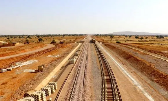 تشديد على احترام آجال إنجاز مشروع خط السكة المنجمي بشار–تندوف–غار جبيلات