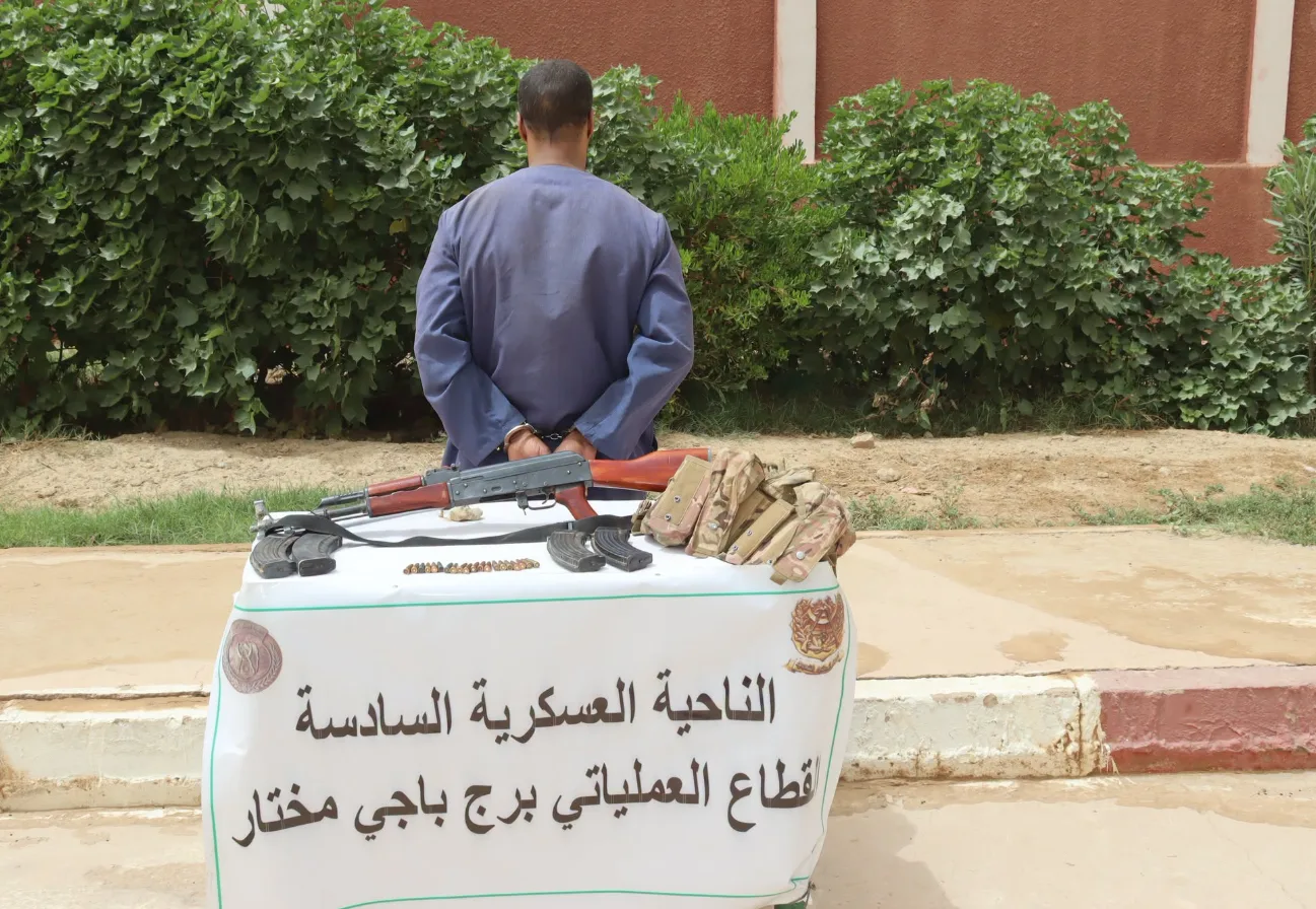 ارهابي يسلم نفسه في برج باجي مختار