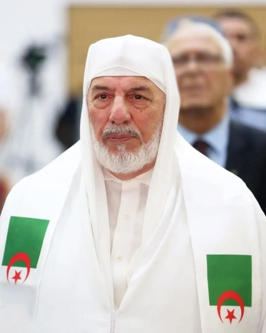 عميد جامع الجزائر يشارك في مؤتمر الأقصى الدّولي الثّالث بإسطنبول