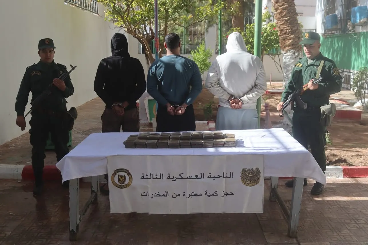 توقيف إرهابيين وإحباط محاولة تهريب 26 قنطارا من الكيف عبر الحدود المغربية