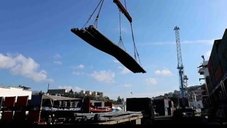 ميناء سكيكدة: تصدير 3 آلاف طن من الحديد نحو موريتانيا