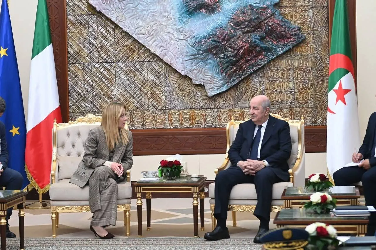 الرئيس تبون يؤكد على الطابع الاستراتيجي لشراكة الجزائر مع إيطاليا