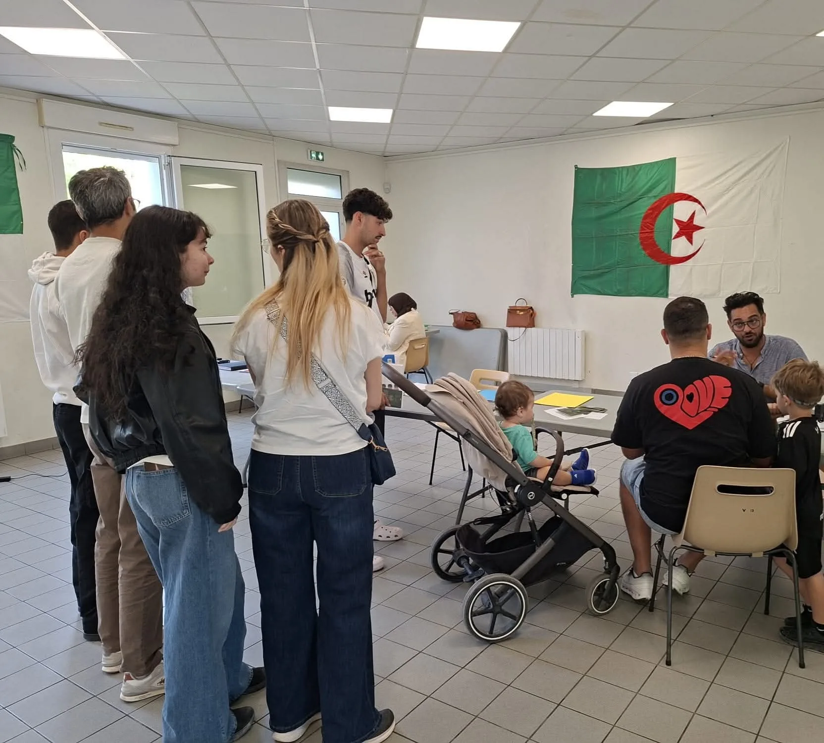قنصلية الجزائر تنتقل إلى ديجون الفرنسية لخدمة أبناء الجالية