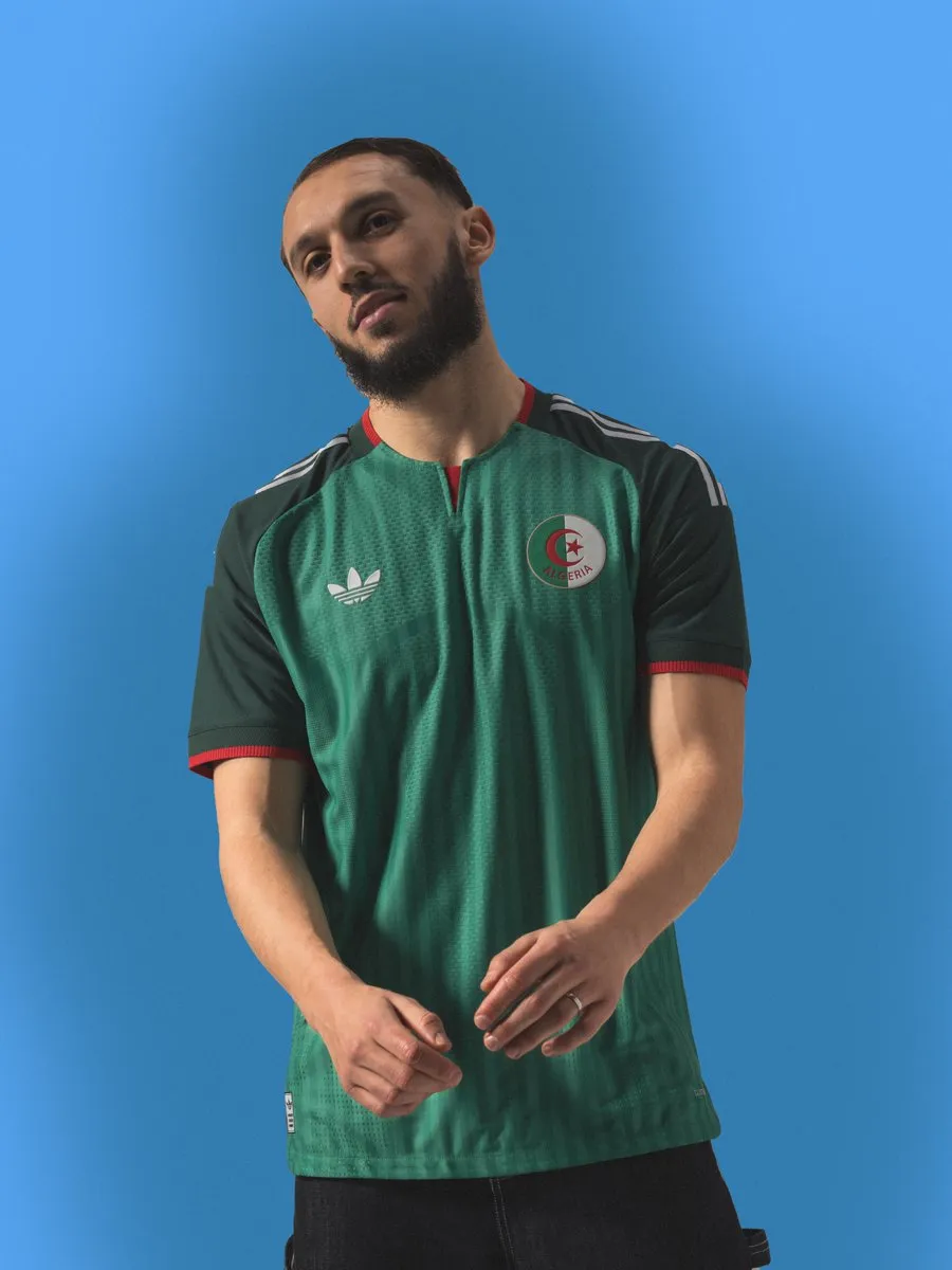 أديداس تكشف القميص الثاني للمنتخب الوطني في مونديال 2026