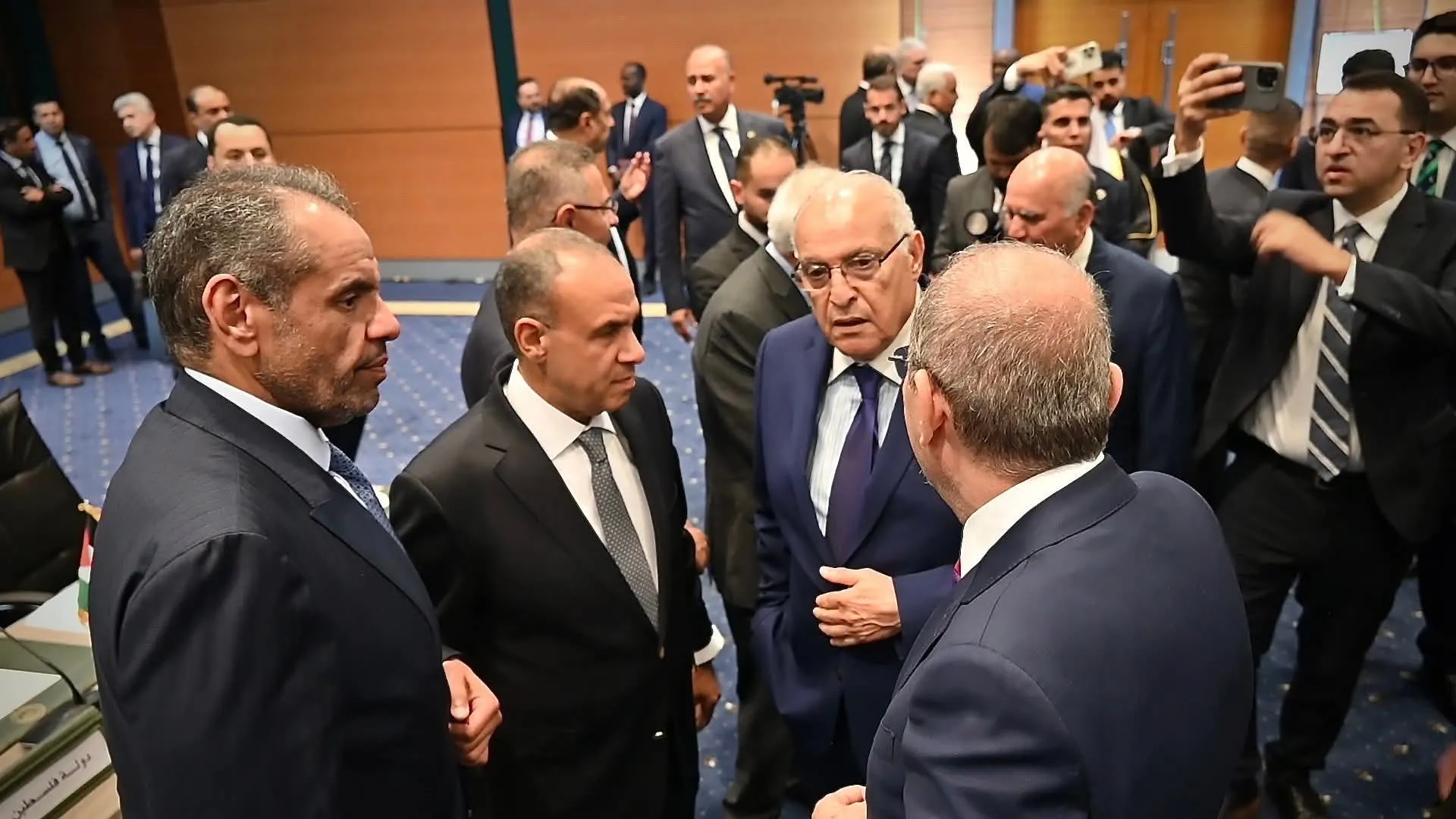 الجامعة العربية تدين العدوان الإسرائيلي على إيران 