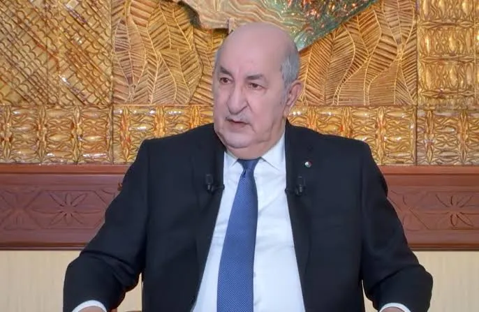 الرئيس تبون للجالية: من أخطأ لا يمكنه العيش دون رضا مخابرات تلك الدولة