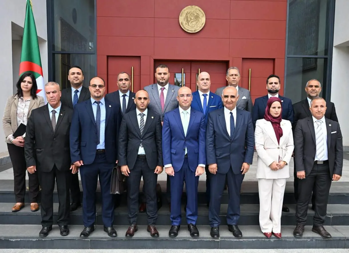 لقاء تشاوري لتعزيز التكفل بالجالية في الخارج ورفع تمثيلها البرلماني