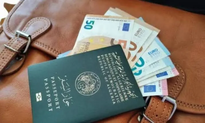 البنك الوطني الجزائري يقدم توضيحات بخصوص منحة السفر