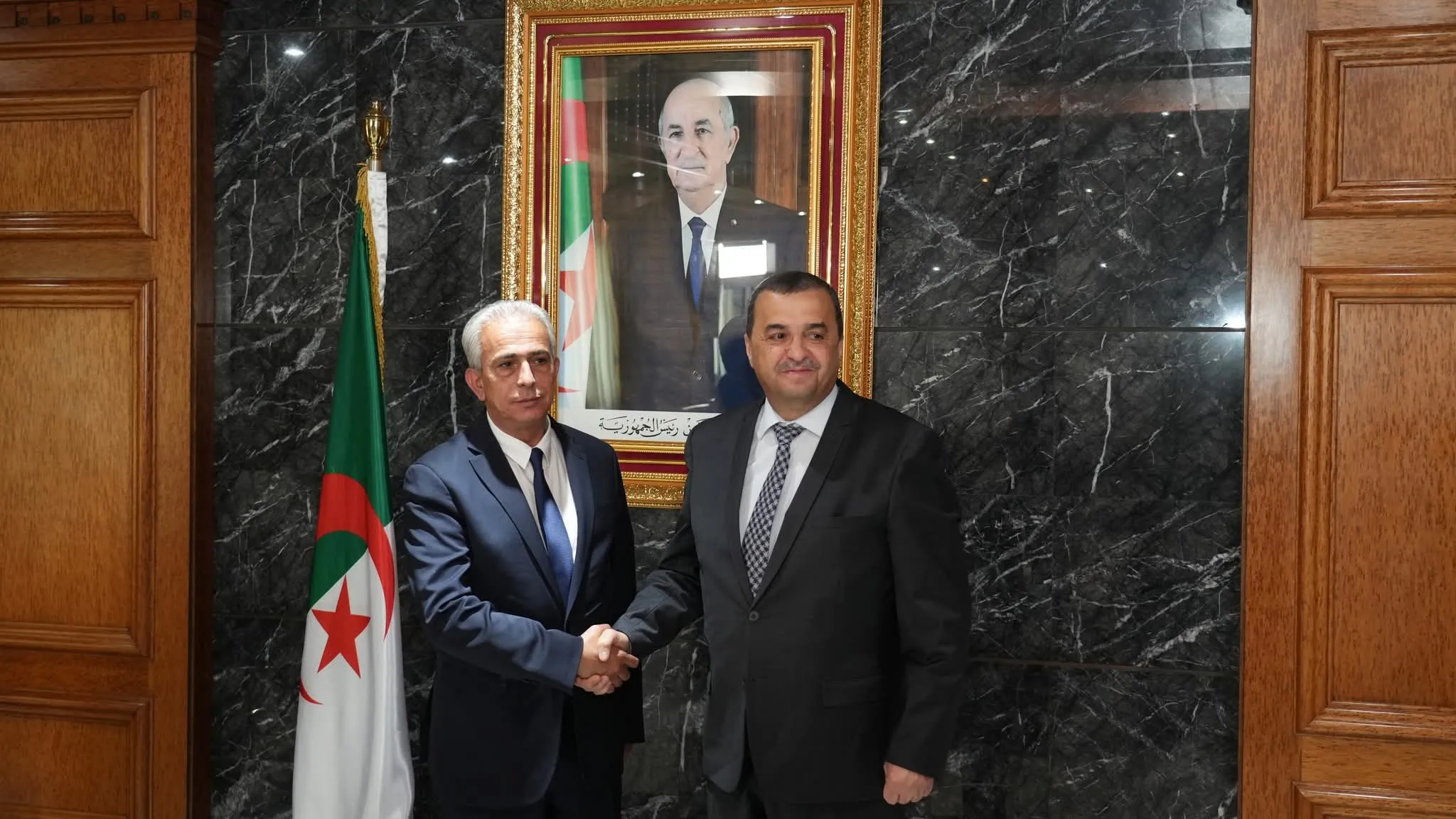 مراد حنيفي يستلم مهامه على رأس وزارة المناجم