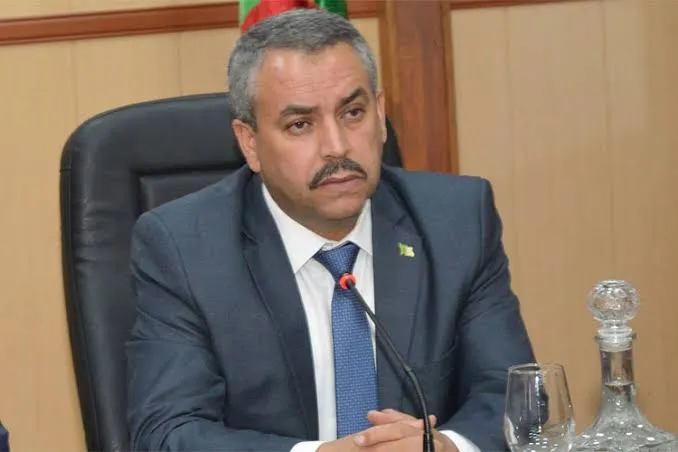 وزير التربية يُهنئ التلاميذ الفائزين في أولمبياد الذكاء الاصطناعي