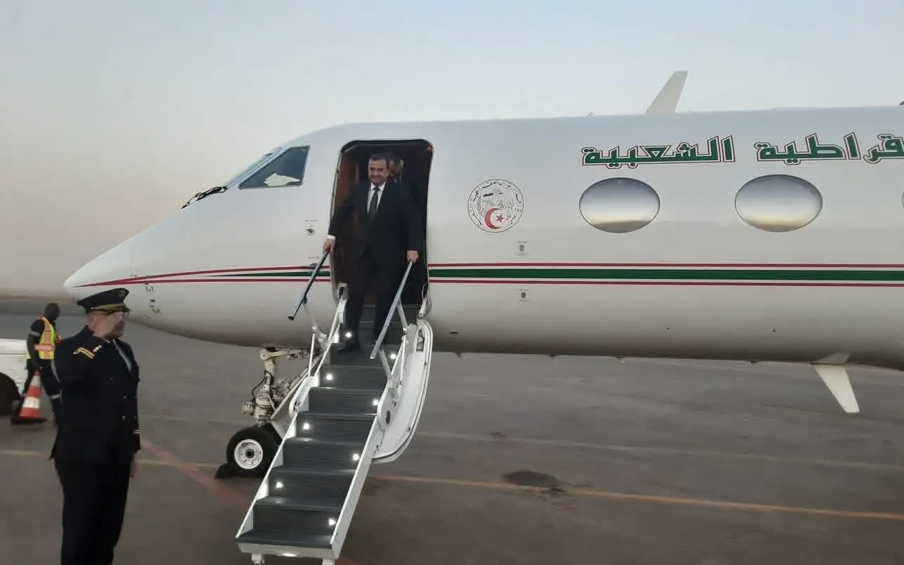 عرقاب يحل بالعاصمة البوركينابية واغادوغو