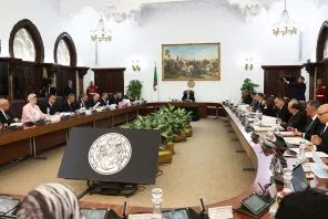 رئيس الجمهورية يترأس اجتماعا لمجلس الوزراء