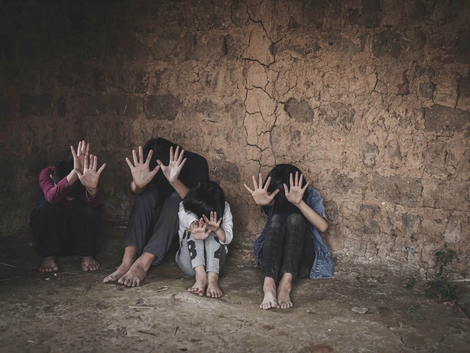 لقاءات دراسية حول الإطار القانوني لمكافحة الاتجار بالبشر وحماية الضحايا