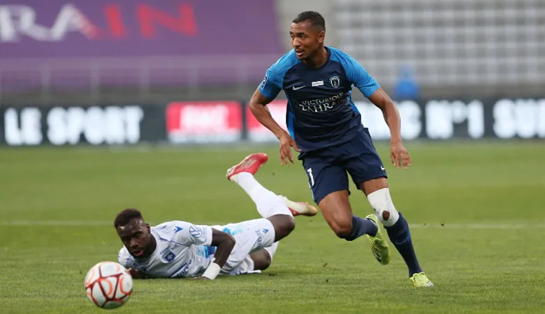 شرقي يتألق ويدخل ضمن تشكيلة الأسبوع في الليغ1