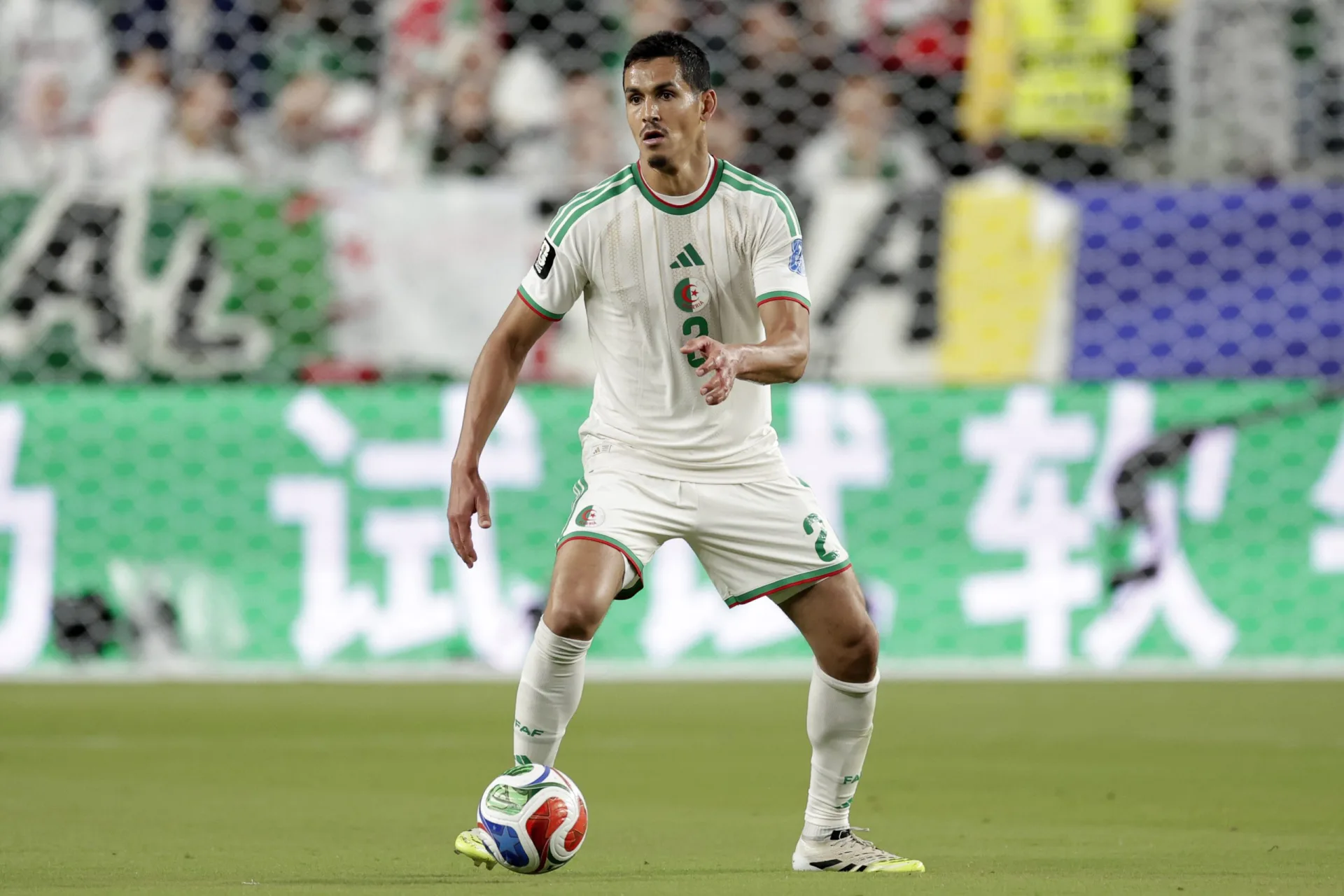 عيسى ماندي: الانتقادات لم تكن سبب اعتزالي الدولي