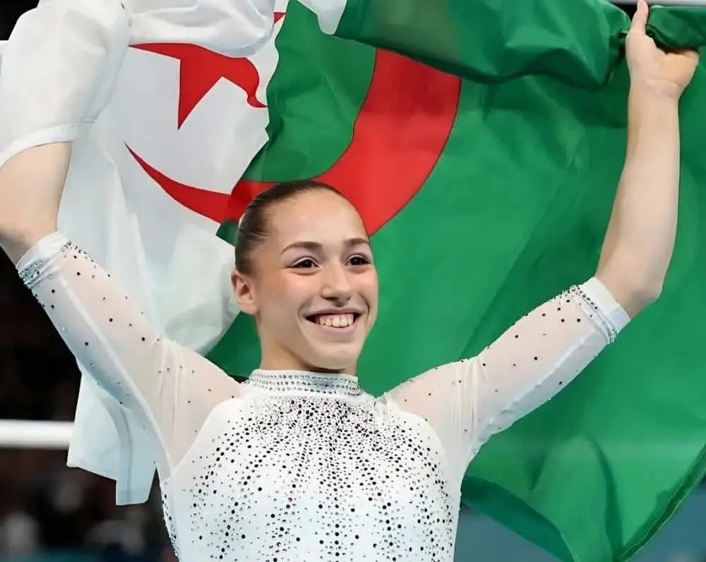 كيليا نمور تتوج بميدالية ذهبية عالمية جديدة