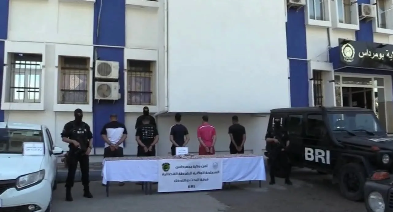 الإطاحة بشبكة تروج المؤثرات العقلية في بومرداس