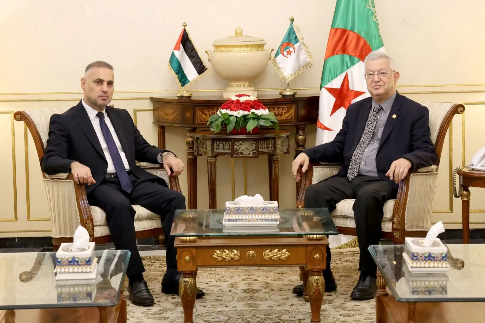 رئيس مجلس الأمة يدعو إلى إحياء روح المصالحة الفلسطينية