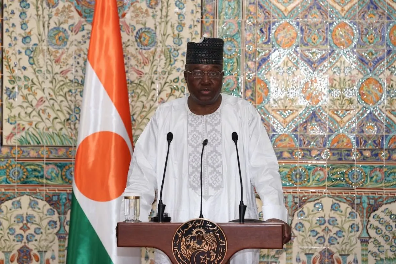 موقف الجزائر الداعم لاحترام سيادة النيجر وخياراتها السياسية الداخلي