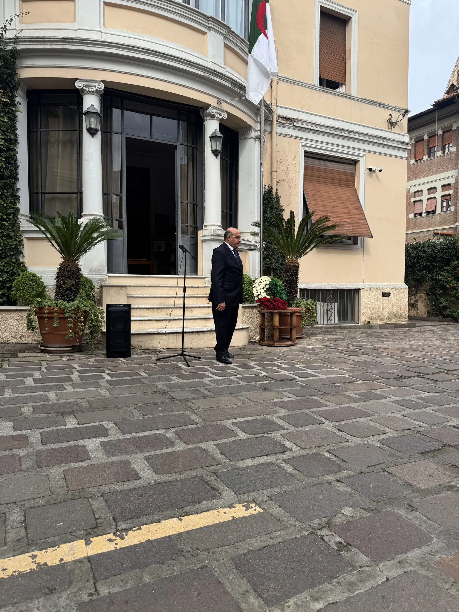 تدشين قسم لتعليم اللغة العربية لأولاد الجالية الجزائرية بإيطاليا