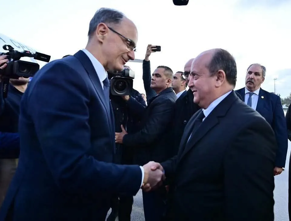 الجزائر-صربيا: توطيد التعاون الثنائي وتوسيع آفاق الشراكة